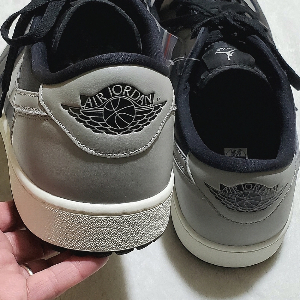 Air Jordan 1 Low Golf Shoes - Picture 5 of 9